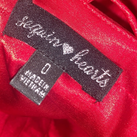 Red homecoming dress - Picture 4 of 4